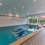 托卡耶尔康体酒店 3* 凯斯特海伊