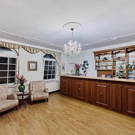 Tokajer Wellness Panzio מלון 3*