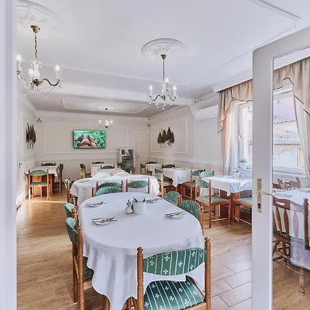Tokajer Wellness Panzio קסזטלי