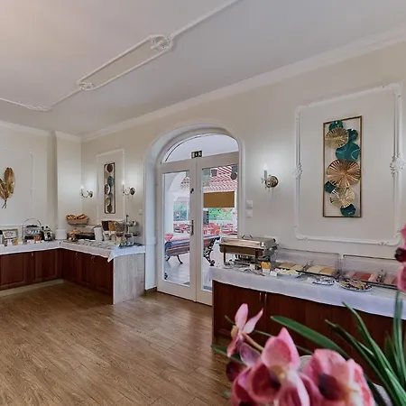 Tokajer Wellness Panzió Keszthely