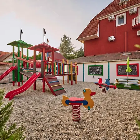 Hotel Tokajer Wellness Panzió 3*