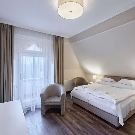 Tokajer Wellness Panzio מלון קסזטלי